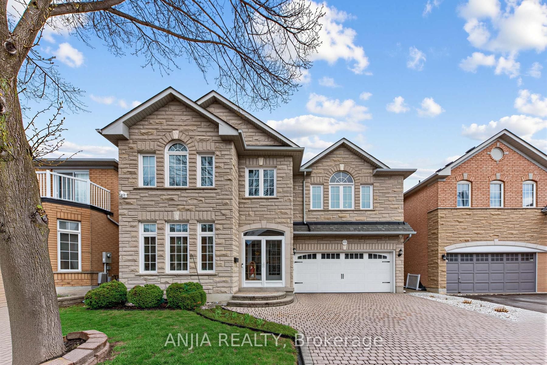 54 Stoneheath Crescent, Markham, ON, L6C 2K9