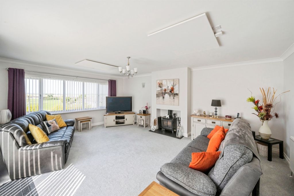 Additional image 2 of 4 bed detached house for saleStather Road, Burton-Upon-Stather, Scunthorpe DN15