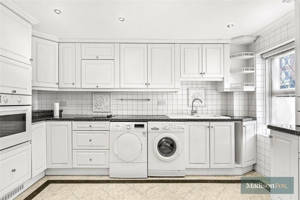 Additional image 12 of 3 bed flat for saleManor Road, Chigwell, Essex IG7