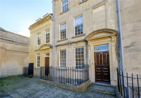 Beauford Square, Bath BA1