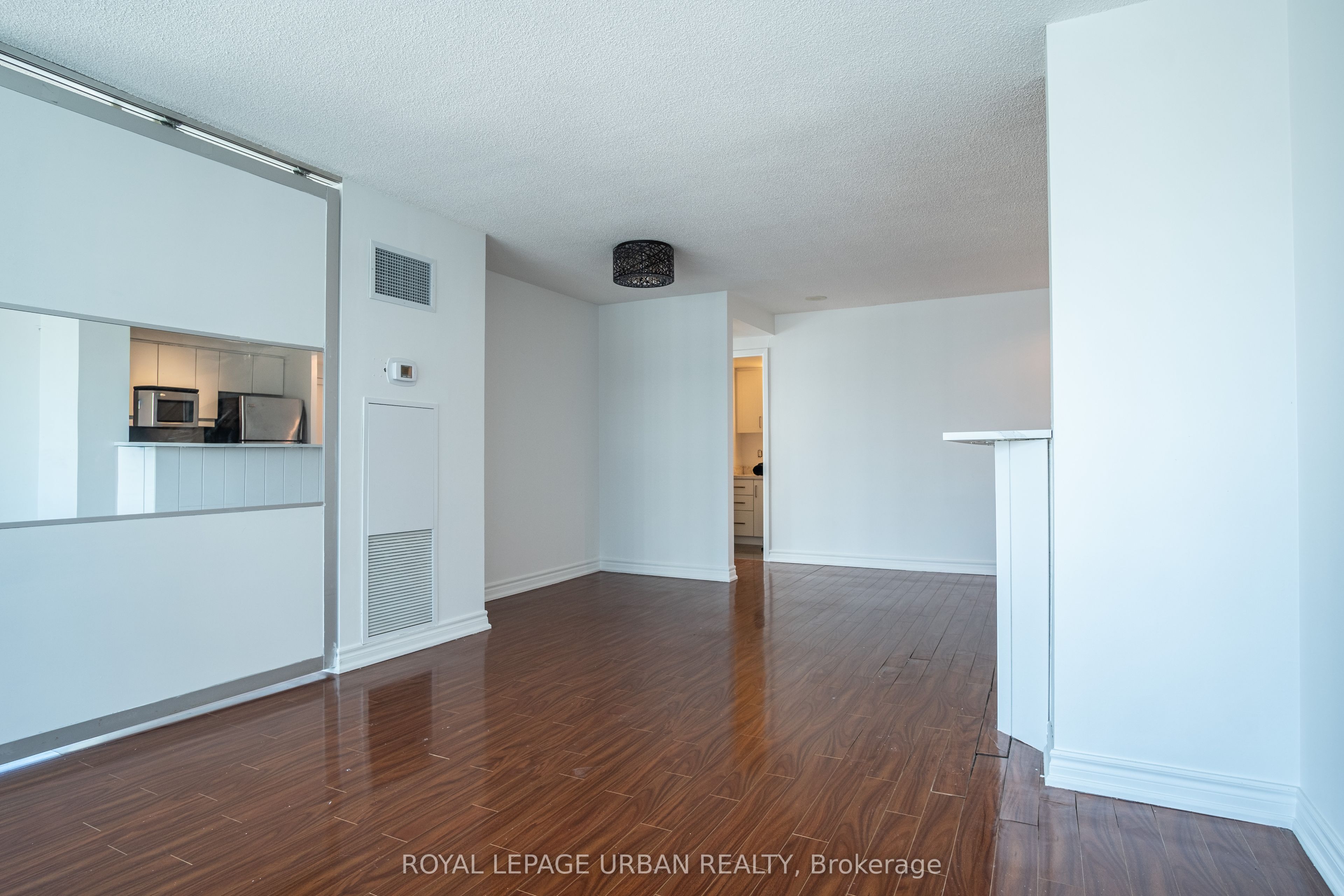 Additional image 6 of 2607-10 Yonge Street, Toronto, ON, M5E 1R4