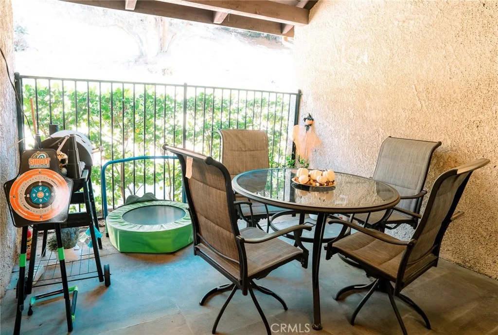 Additional image 41 of 9759 Via Roma, Burbank, CA 91504