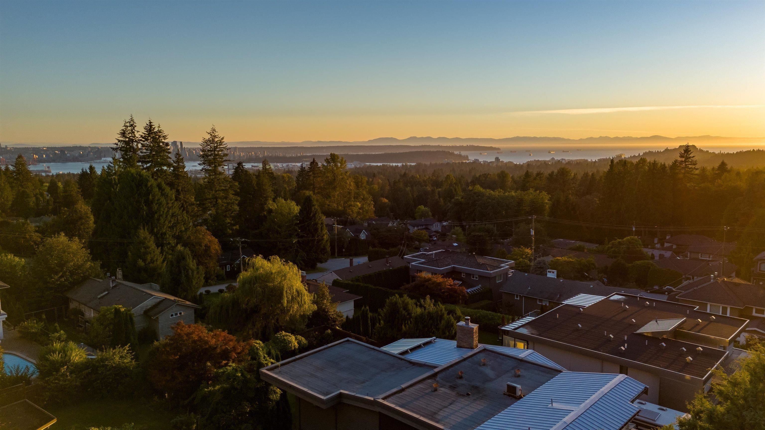 Additional image 2 of 3812 Dalkeith Drive, North Vancouver, BC, V7N 3N6