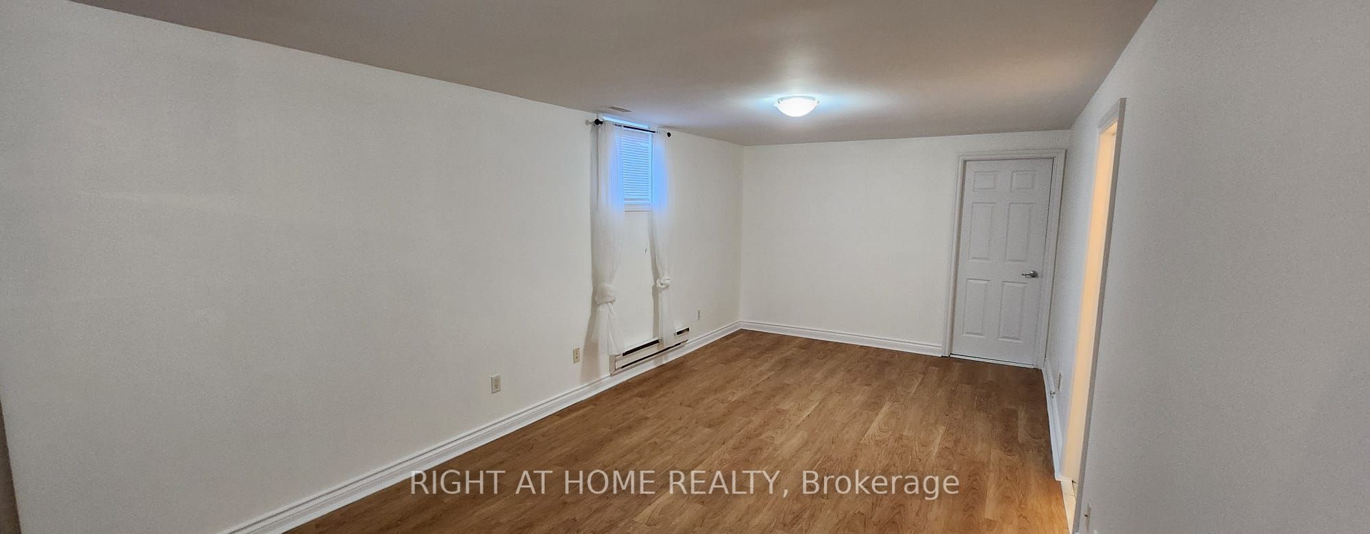 Additional image 2 of 1-990 Midland Avenue, Toronto, ON, M1K 4G6