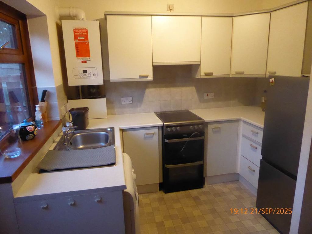 Additional image 2 of 2 bed terraced house to rentJohnstown, Carmarthen SA31