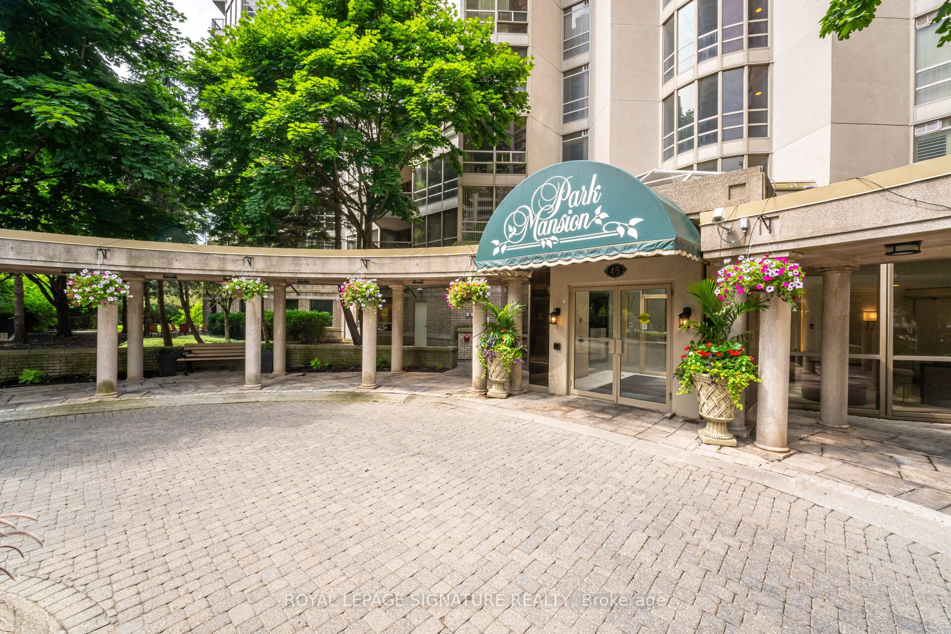 Additional image 2 of 3208-45 Kingsbridge Garden Circle, Mississauga, ON, L5R 3K4