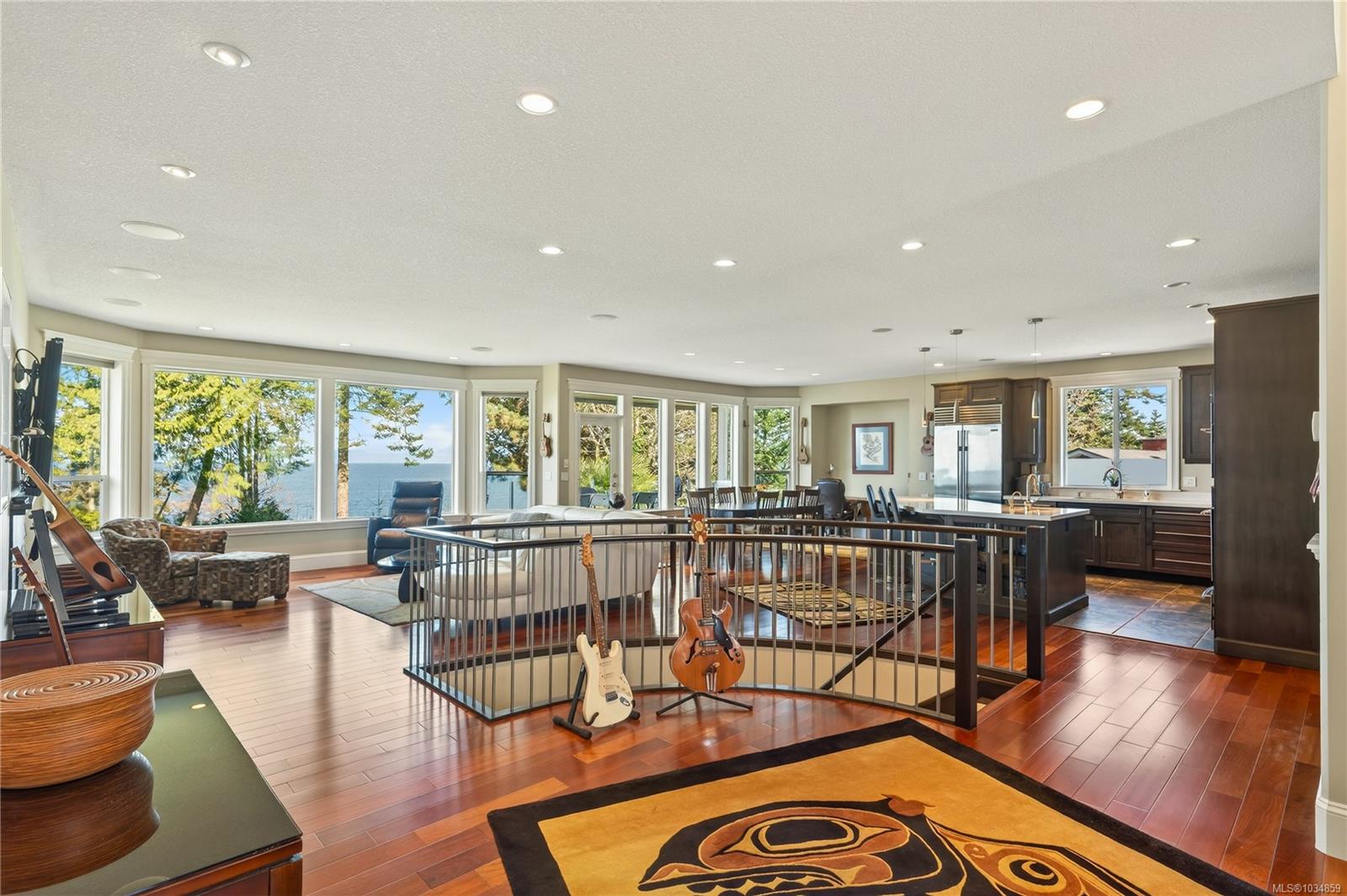 Additional image 4 of 5450 Bayshore Drive, Nanaimo, BC, V9V 1G9