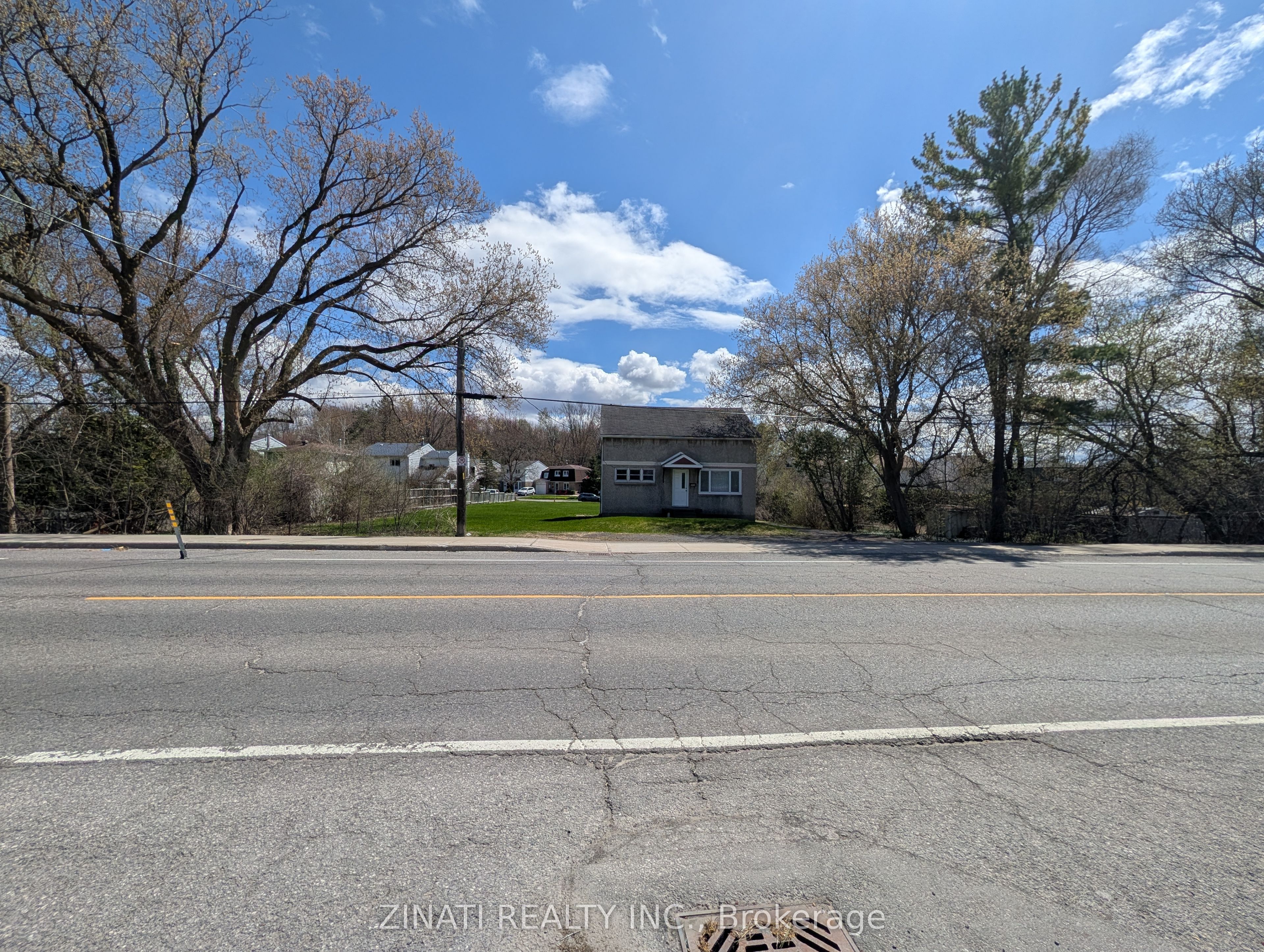 Additional image 4 of 2446 Innes Road, Ottawa, ON, K1B 3J9