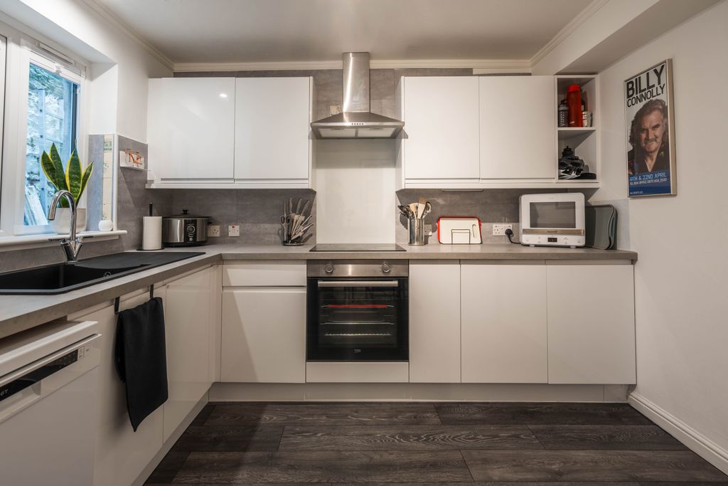 Additional image 7 of 2 bed flat for saleHigh Street, Dunblane FK15