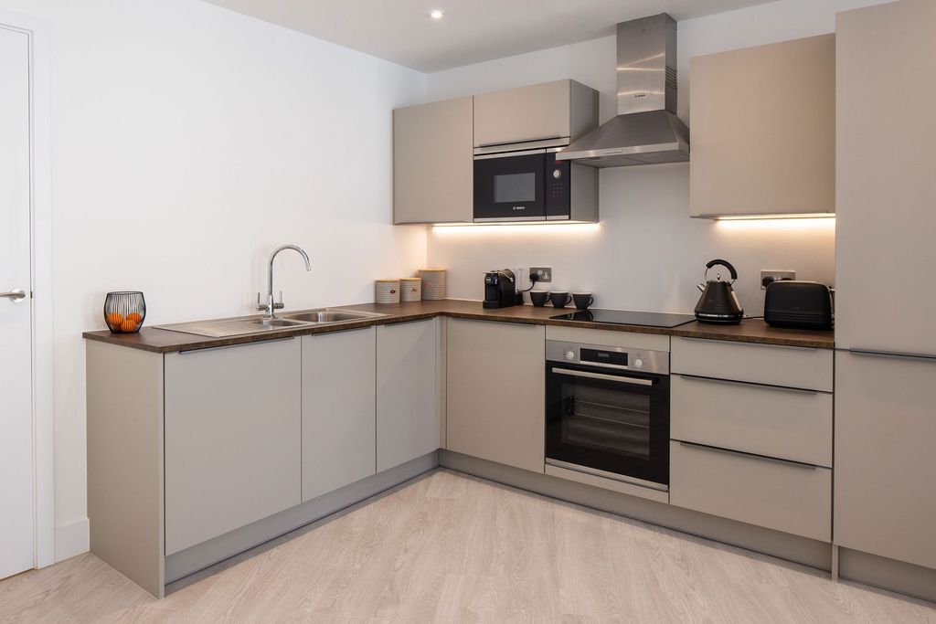 Additional image 2 of 1 bed flat to rent5 The Spire, St Helier JE2