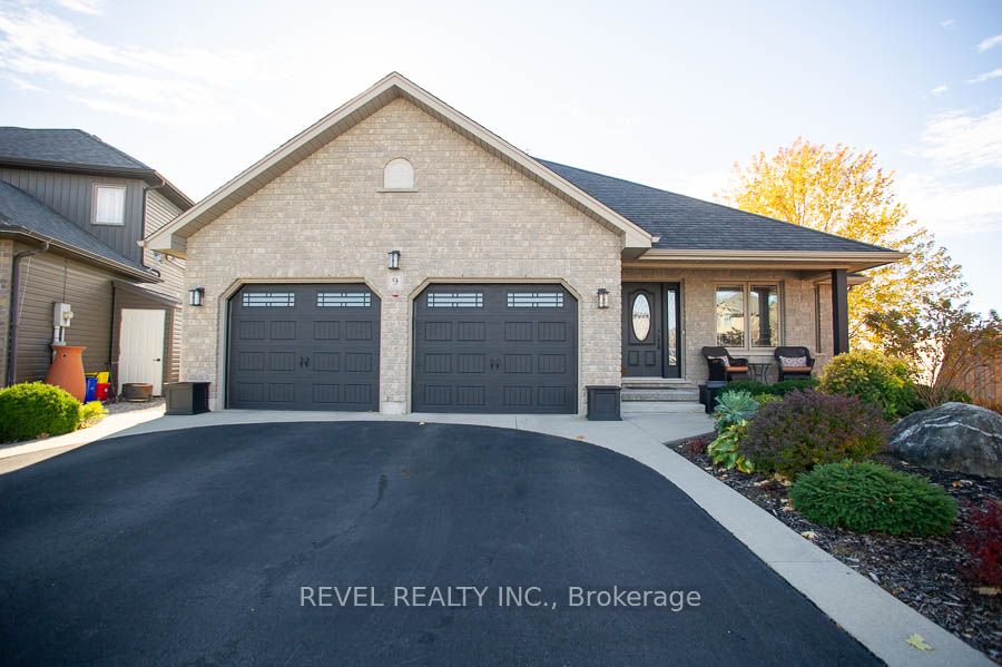 9 Davey Court, Haldimand, ON, N0A 1J0
