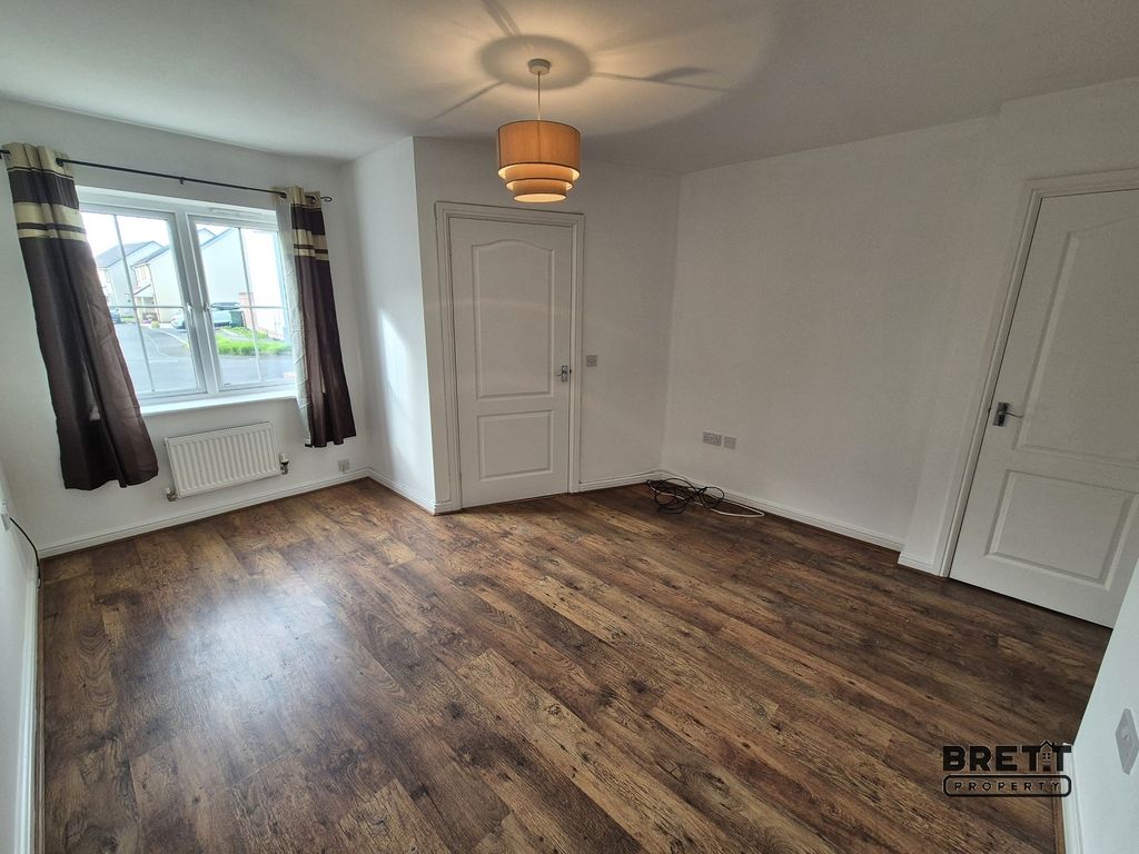 Additional image 2 of 3 bed semi-detached house to rent36 Belfrey Close, Hubberston, Milford Haven, Pembrokeshire. SA73