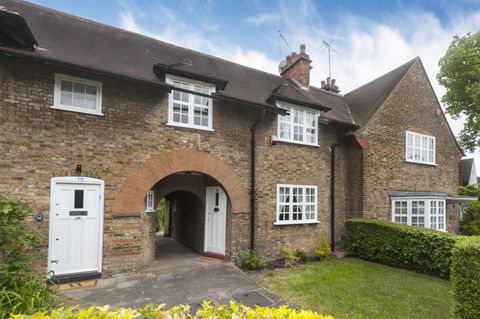 Asmuns Place, Hampstead Garden Suburb NW11