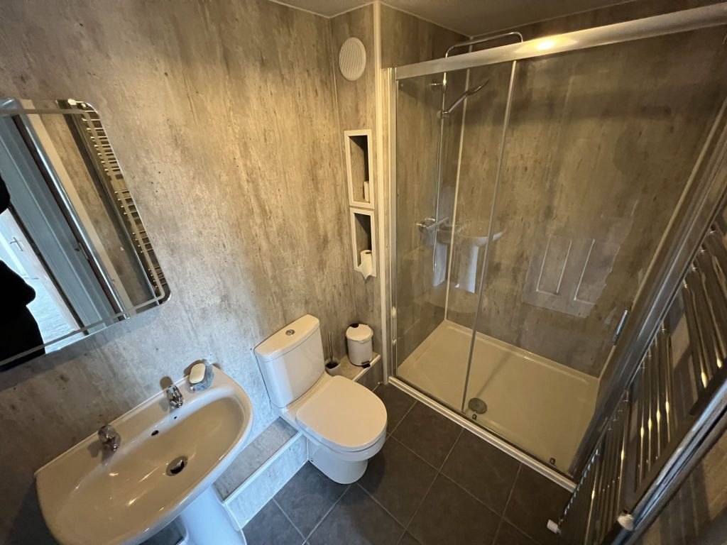 Additional image 6 of 2 bed flat to rentSpring Gardens, Carmarthen, Carmarthenshire SA31