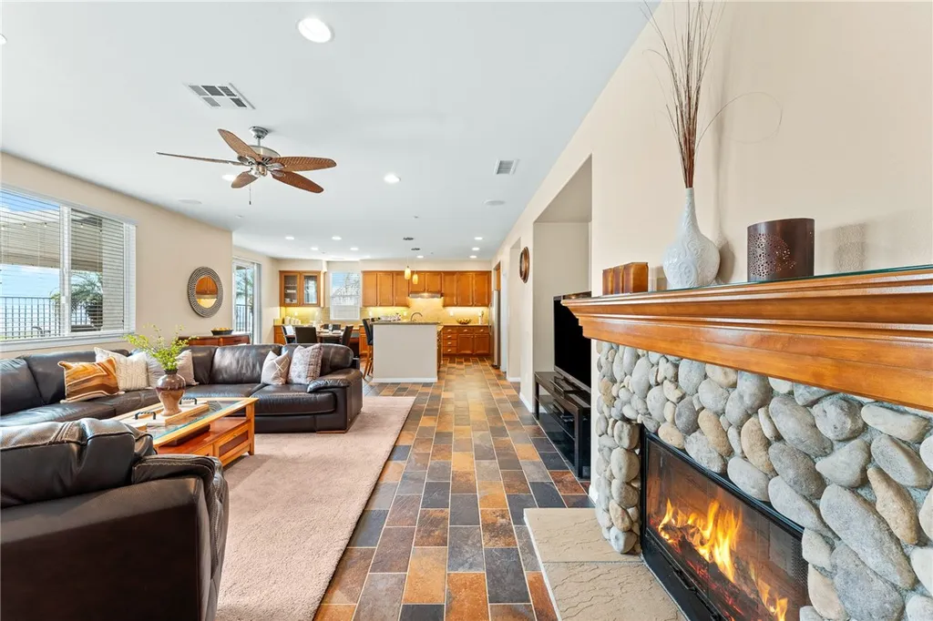 Additional image 12 of 29029 Easton Lane, Highland, CA 92346
