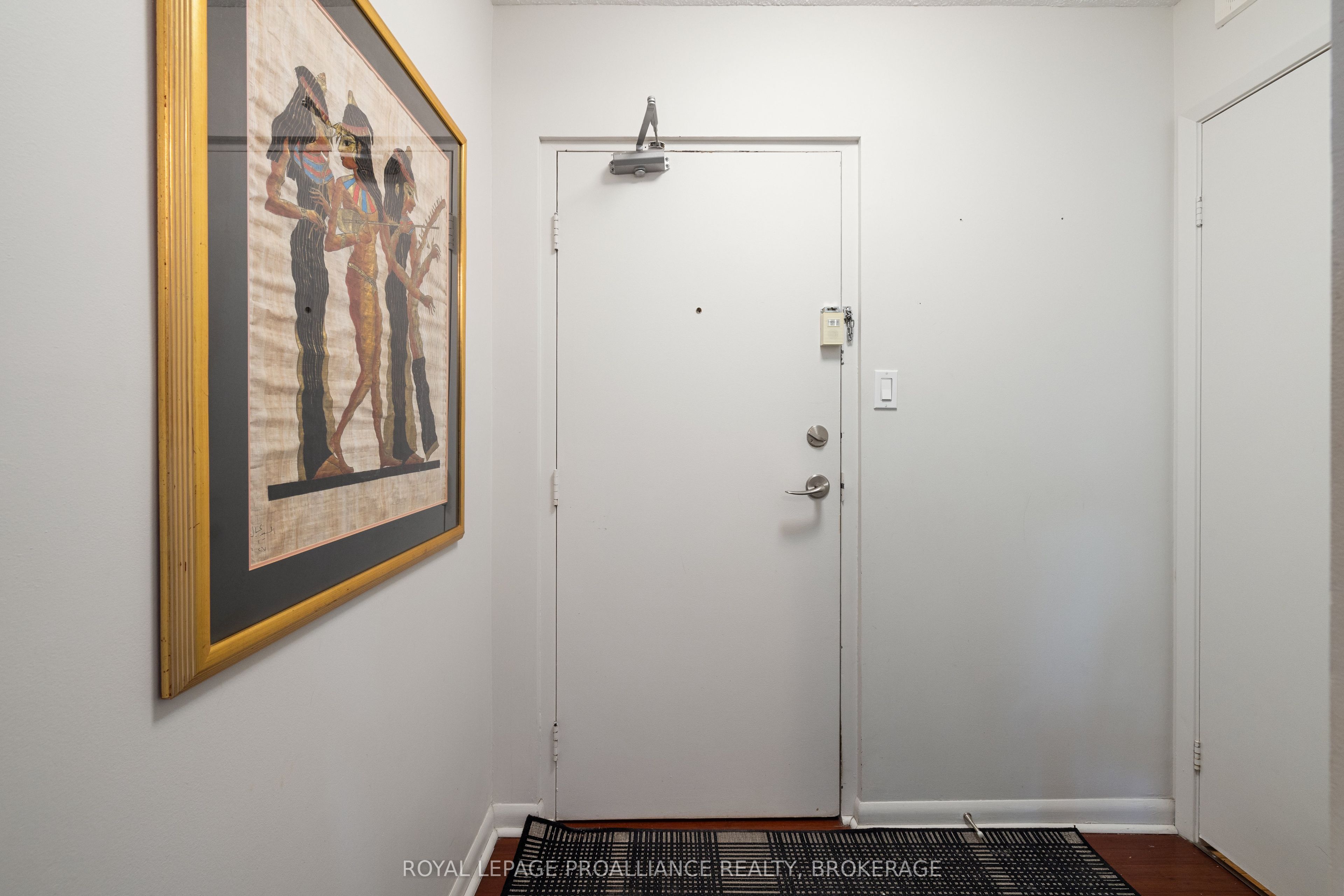 Additional image 3 of 301-165 Ontario Street, Kingston, ON, K7L 2Y6