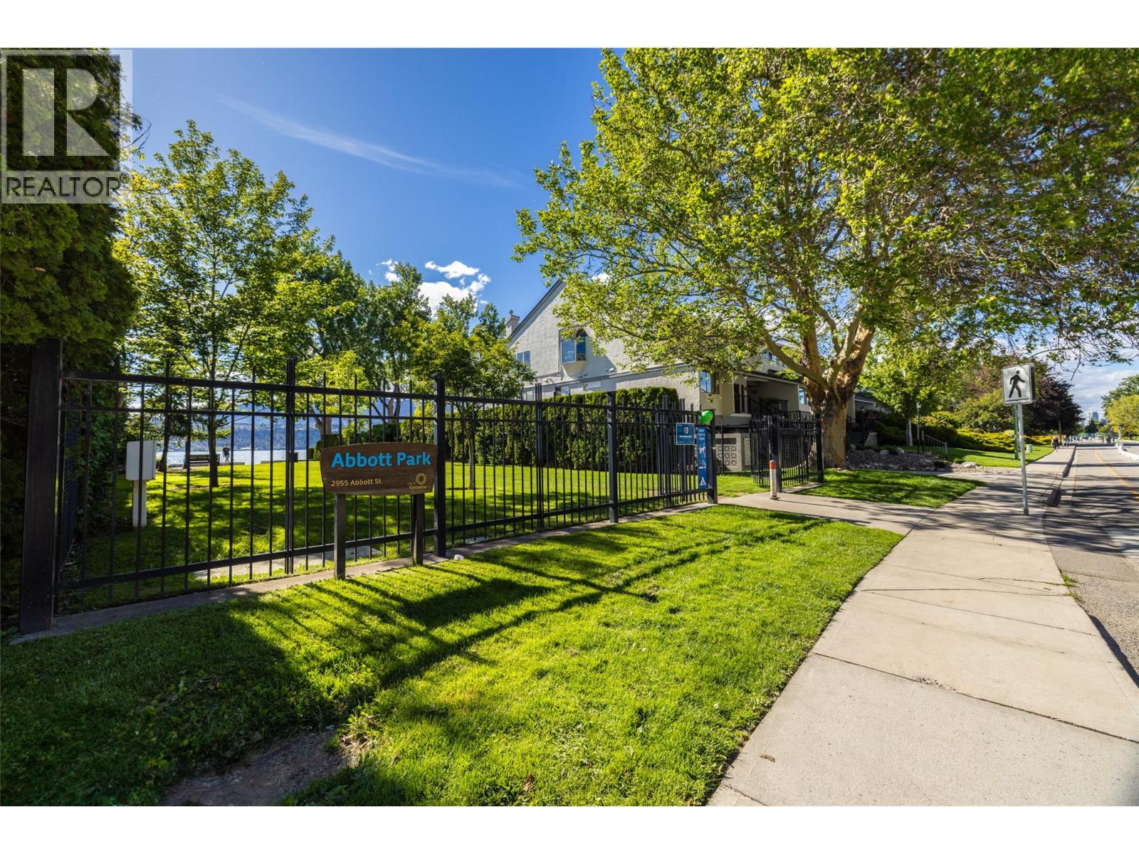 Additional image 2 of 305-2901 Abbott Street, Kelowna, BC, V1Y1G7