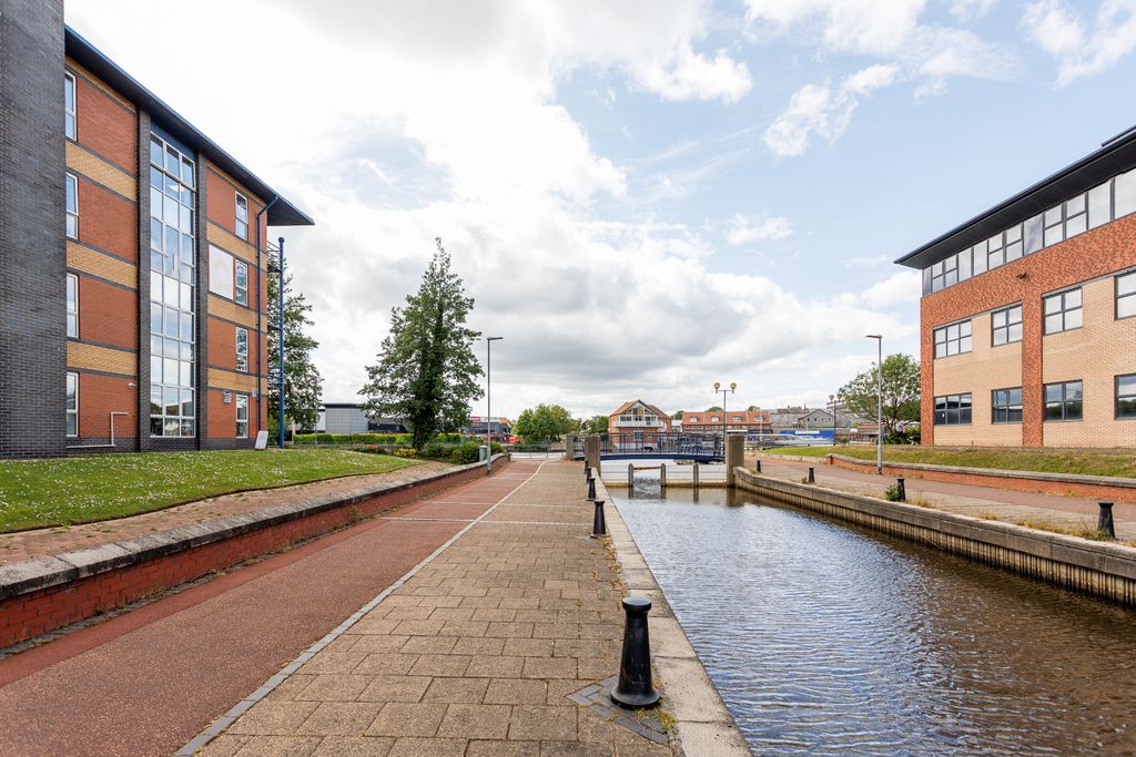 Additional image 2 of 3 bed flat to rentSorbonne Close, Thornaby TS17