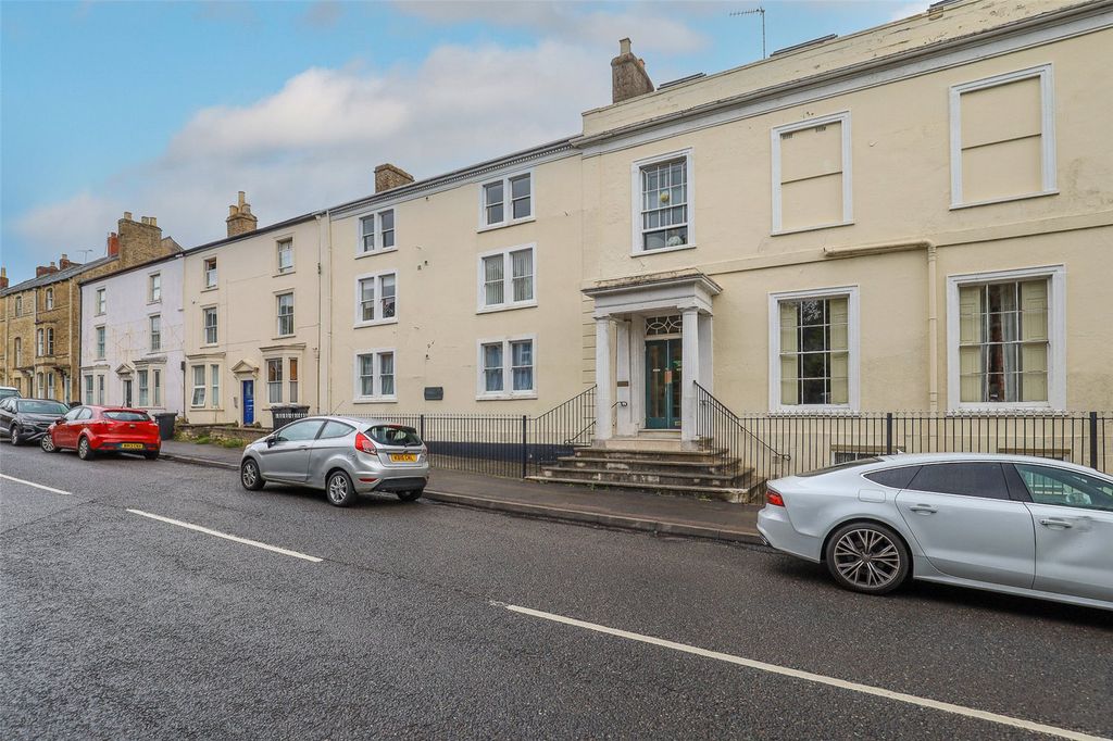 Additional image 13 of 2 bed flat for salePortway, Frome, Somerset BA11