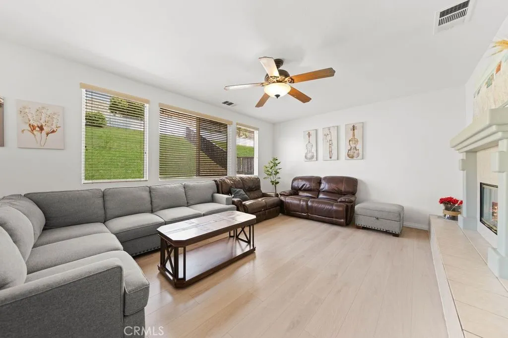 Additional image 3 of 23564 Via Solana, Moreno Valley, CA 92557