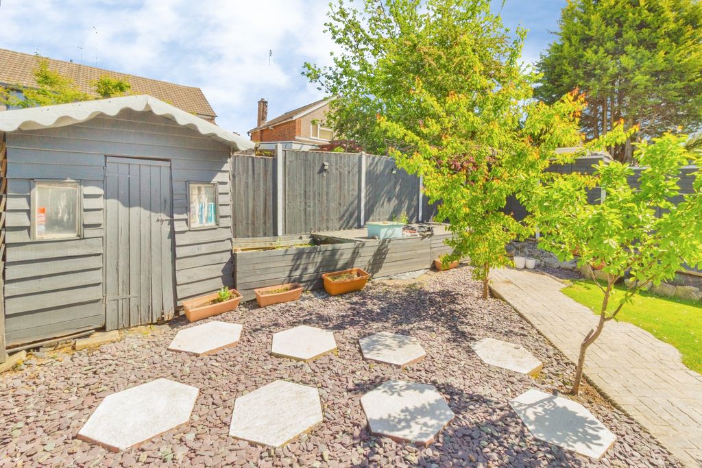 Additional image 20 of 3 bed semi-detached house for saleGrass Acres, Leicester LE3