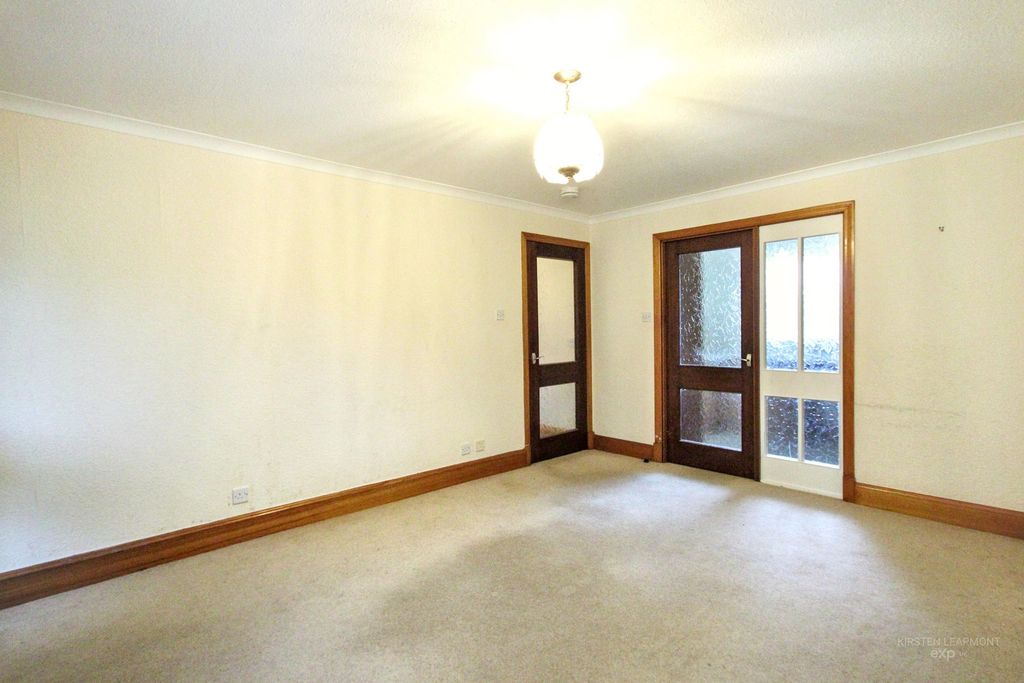 Additional image 3 of 2 bed flat for saleKirkpatrick Court, Dumfries DG2