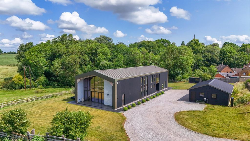 Additional image 3 of 5 bed barn conversion for saleFrog Hall, Brixworth, Northampton NN6
