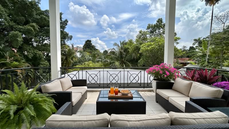 Renovated 6 Bedroom GCB at Peirce Hill with Greenery View