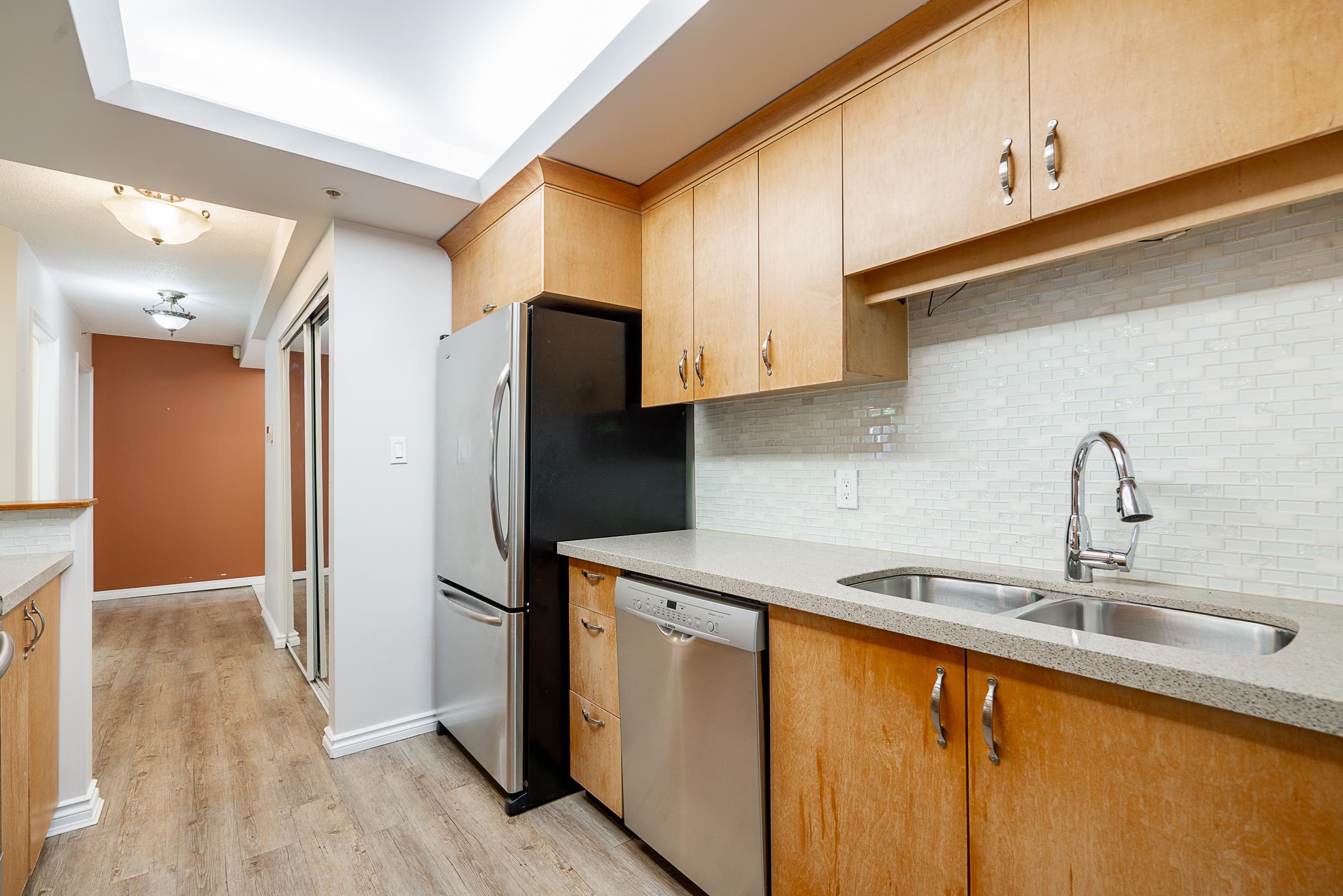 Additional image 2 of 202-10899 University Drive, Surrey, BC, V3T 5V2