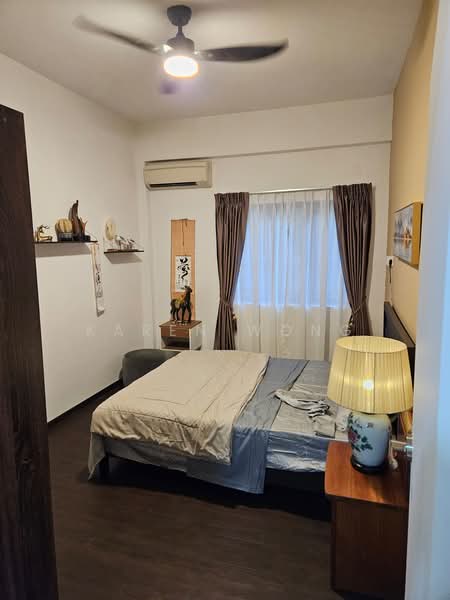 Quaint semi-detached house near MRT! photo 4