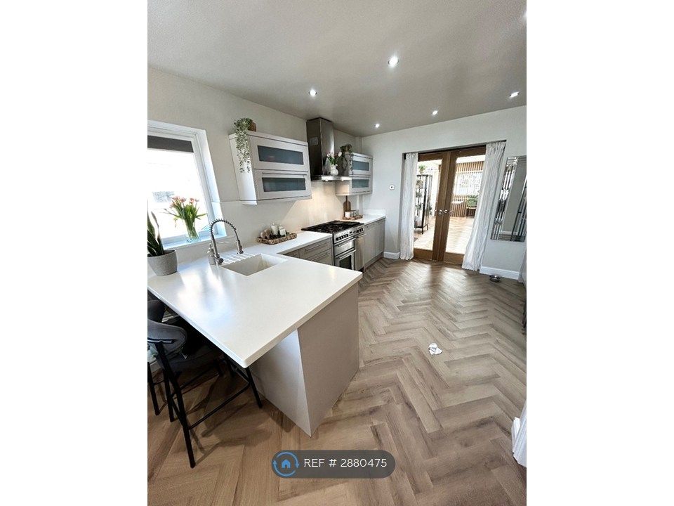 Additional image 10 of 5 bed detached house to rentGrendon Gardens, Darlington DL2