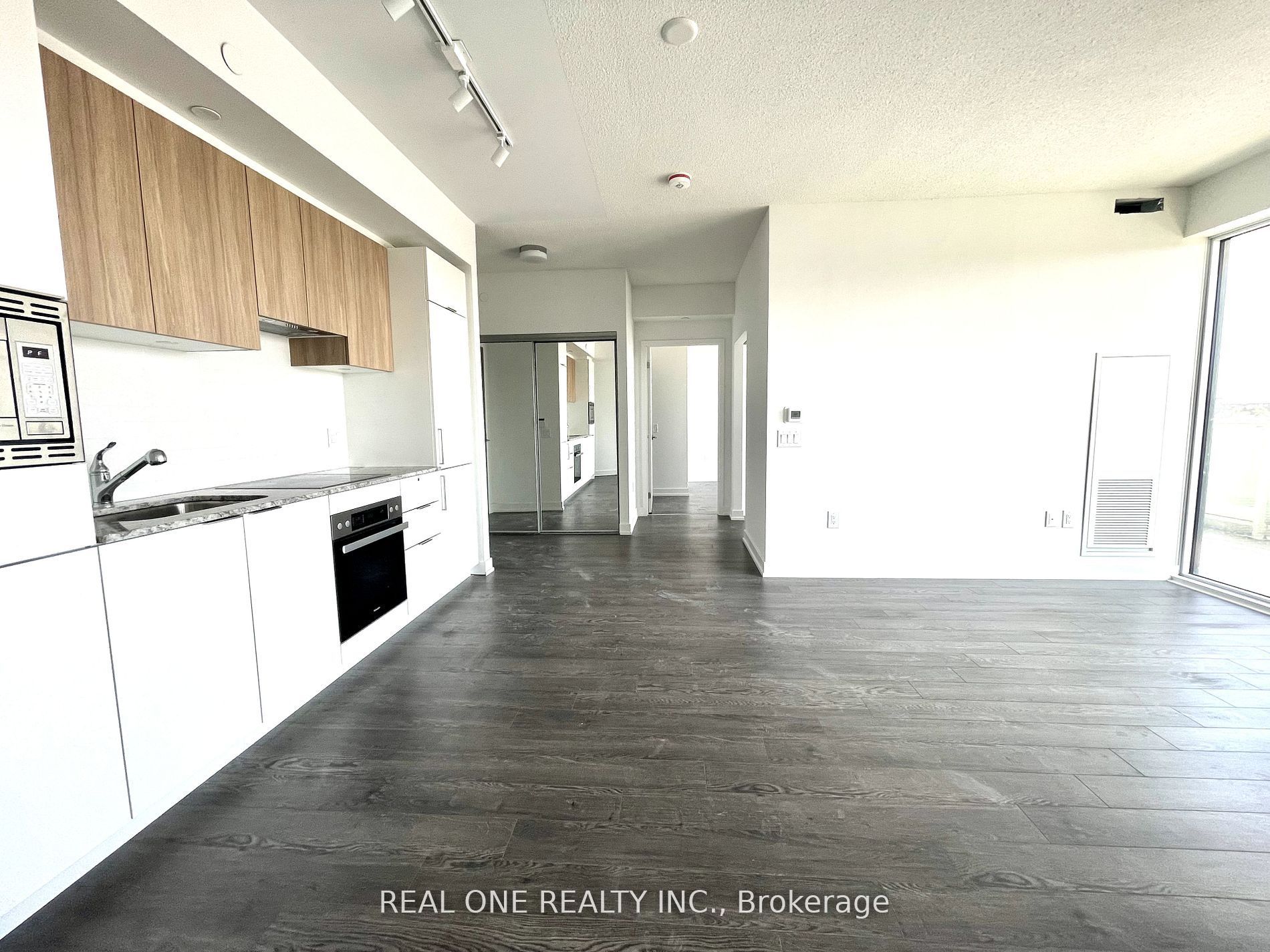 Additional image 2 of 310-50 O'neill Road, Toronto, ON, M3C 0R2