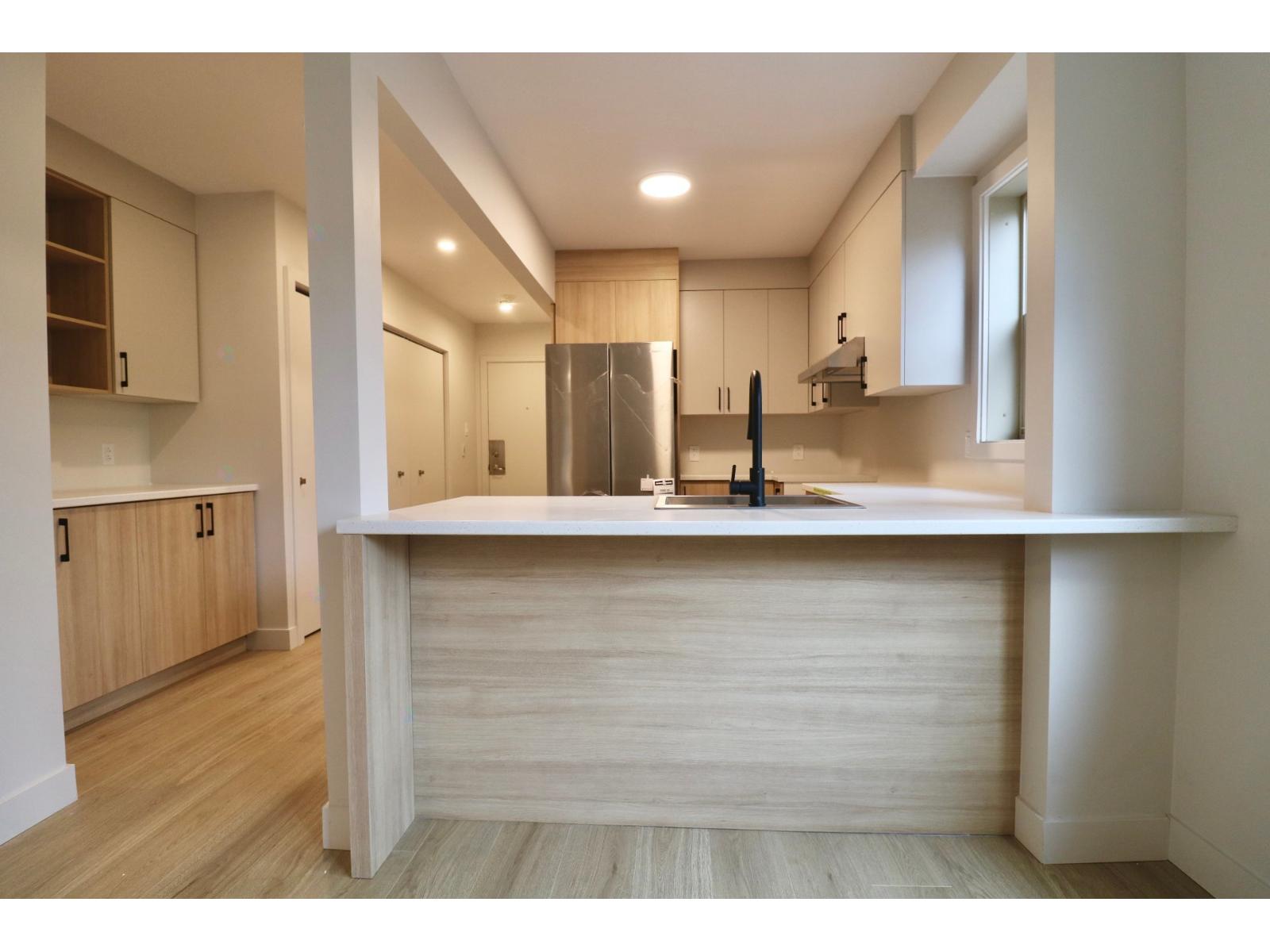 66 Av. Coolbreeze
