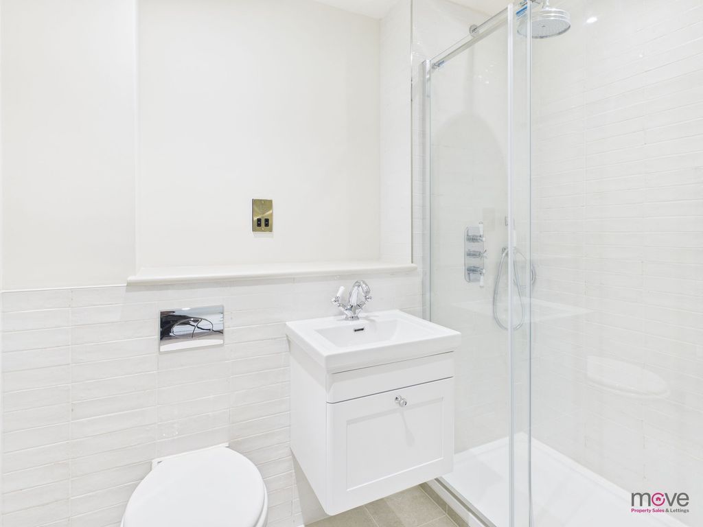 Additional image 12 of 3 bed flat for saleLondon Road, Cheltenham GL52