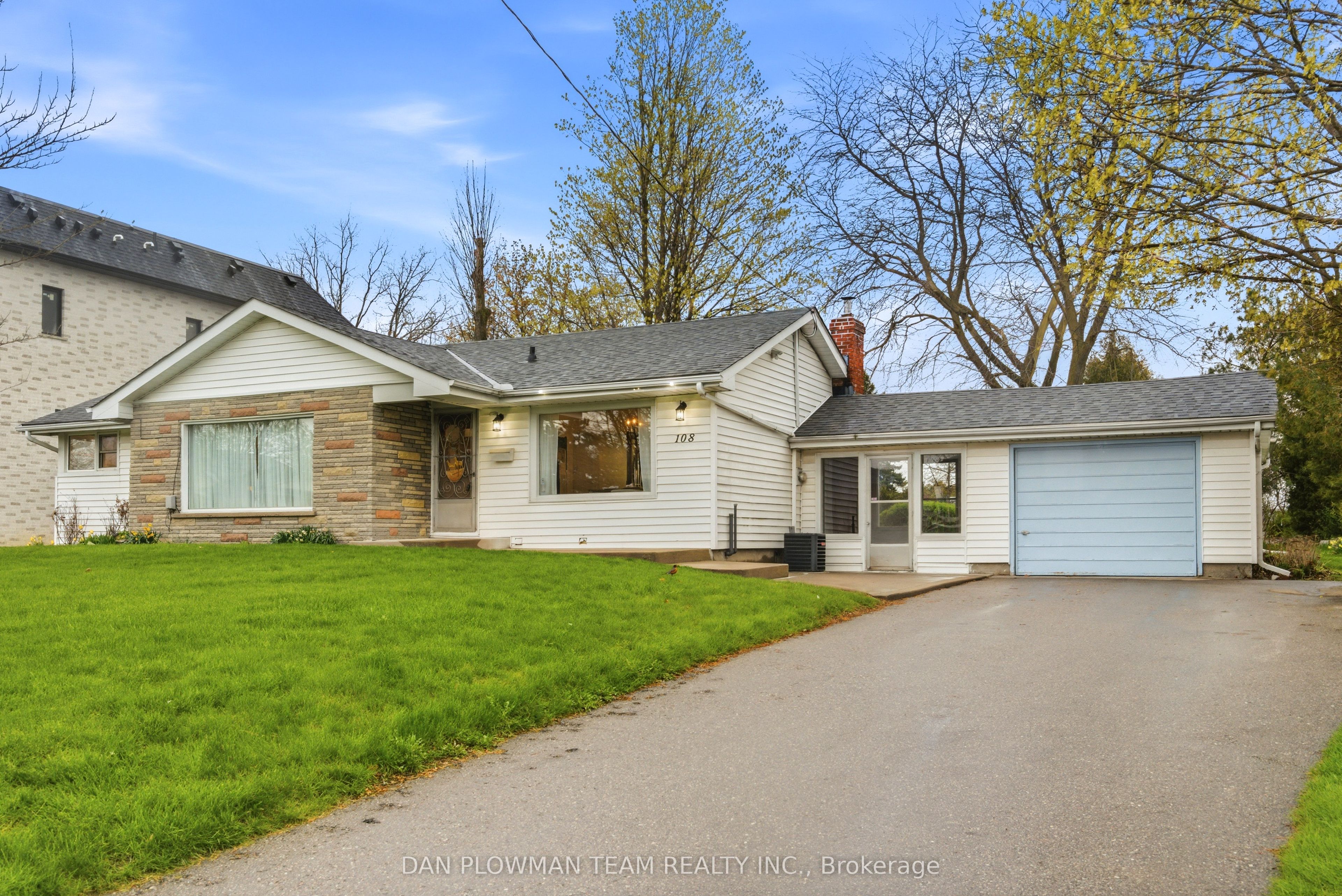 Additional image 2 of 108 Powell Road, Whitby, ON, L1N 2H3