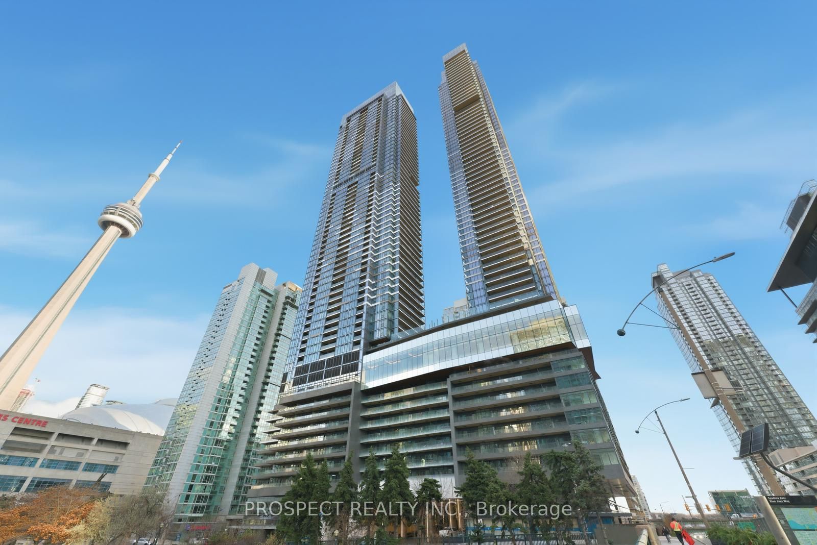 935-1 Concord Cityplac Way, Toronto, ON, M5V 0X3
