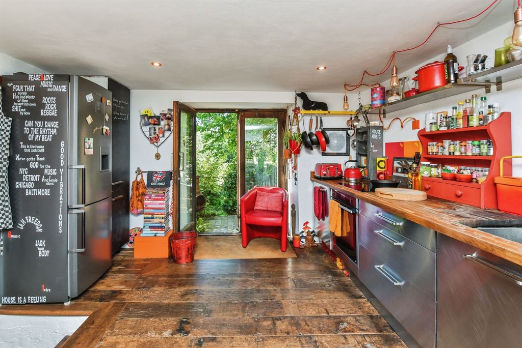 Additional image 8 of 2 bed barn conversion for saleLanes End Hill, Rodden, Frome BA11
