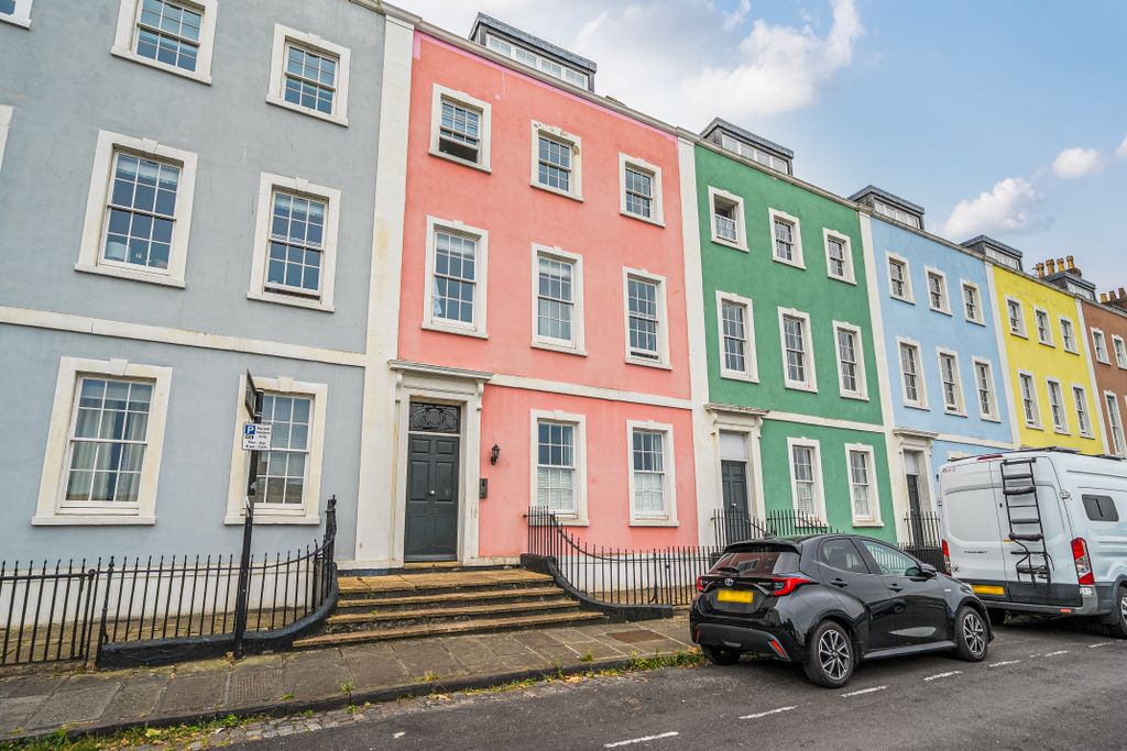 Additional image 13 of 2 bed flat for saleRedcliffe Parade West, Bristol BS1
