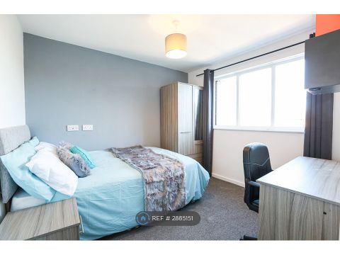 Langwood Close, Coventry CV4, Room to rent