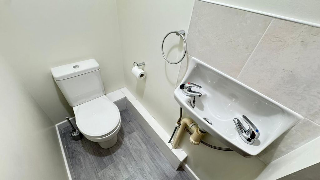 Additional image 8 of 2 bed flat to rentCharborough Road, Bristol BS34
