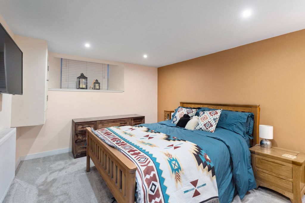Additional image 8 of 2 bed flat for saleLinks Gardens, Leith Links, Edinburgh EH6