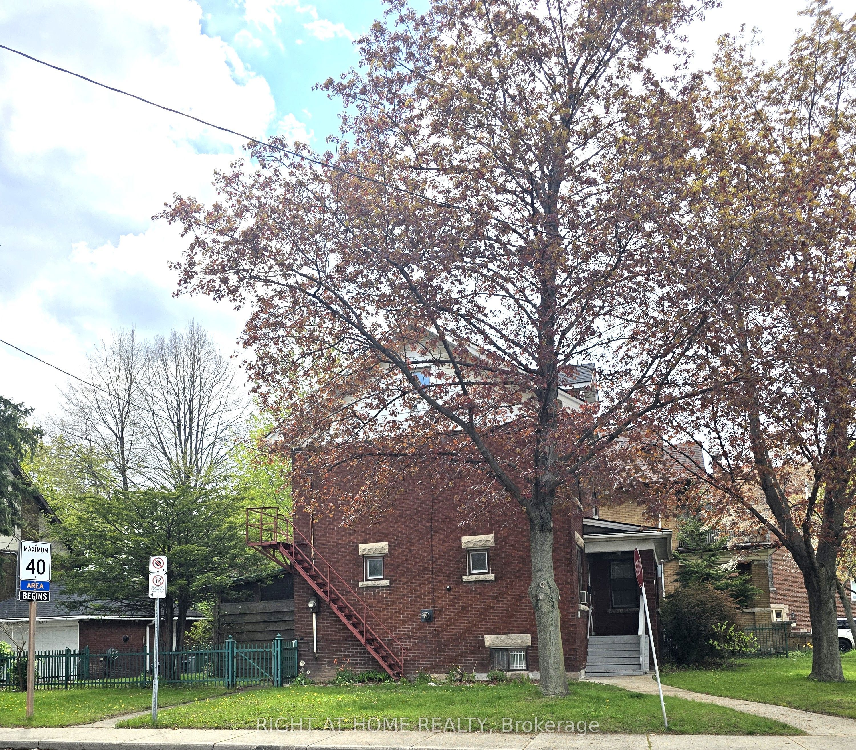 Additional image 2 of 1088 King Street E, Hamilton, ON, L8M 1E3