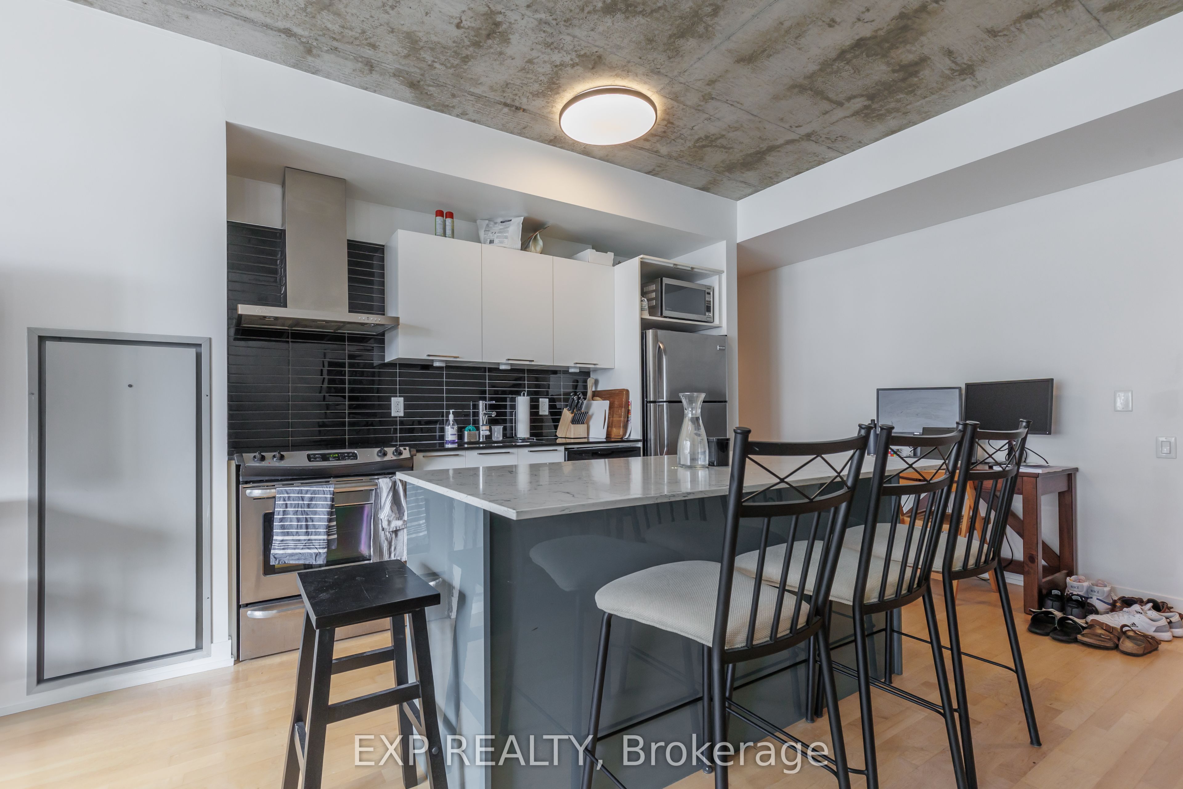 Additional image 2 of 703-650 King Street W, Toronto, ON, M5V 0H6