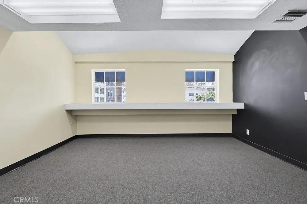 Additional image 95 of 129 W 5th Street, Long Beach, CA 90802