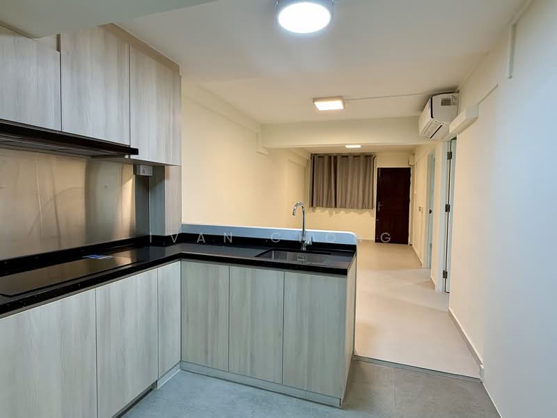 9 Holland Avenue photo 2