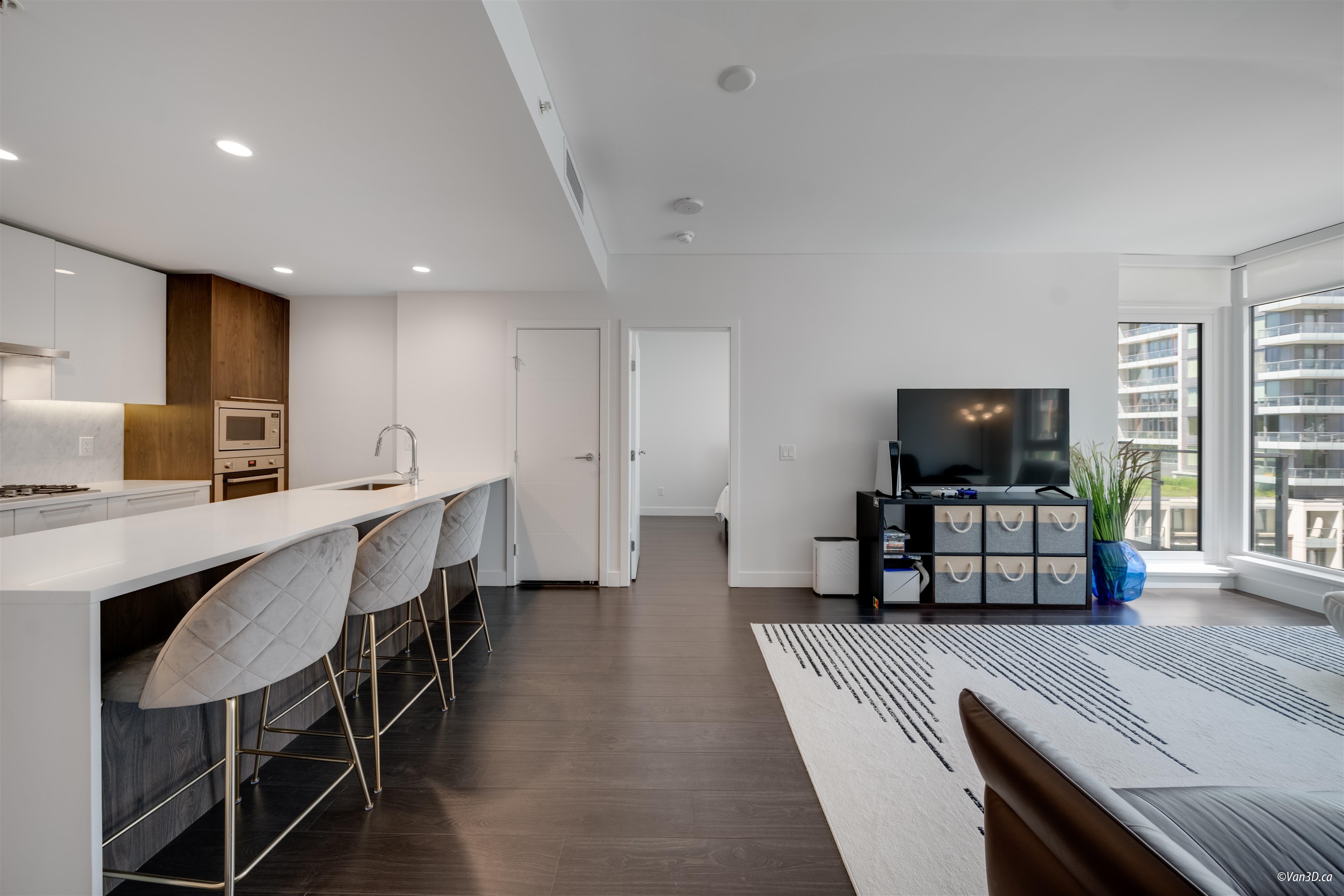 Additional image 6 of 606-6398 Silver Avenue, Burnaby, BC, V5H 0K7