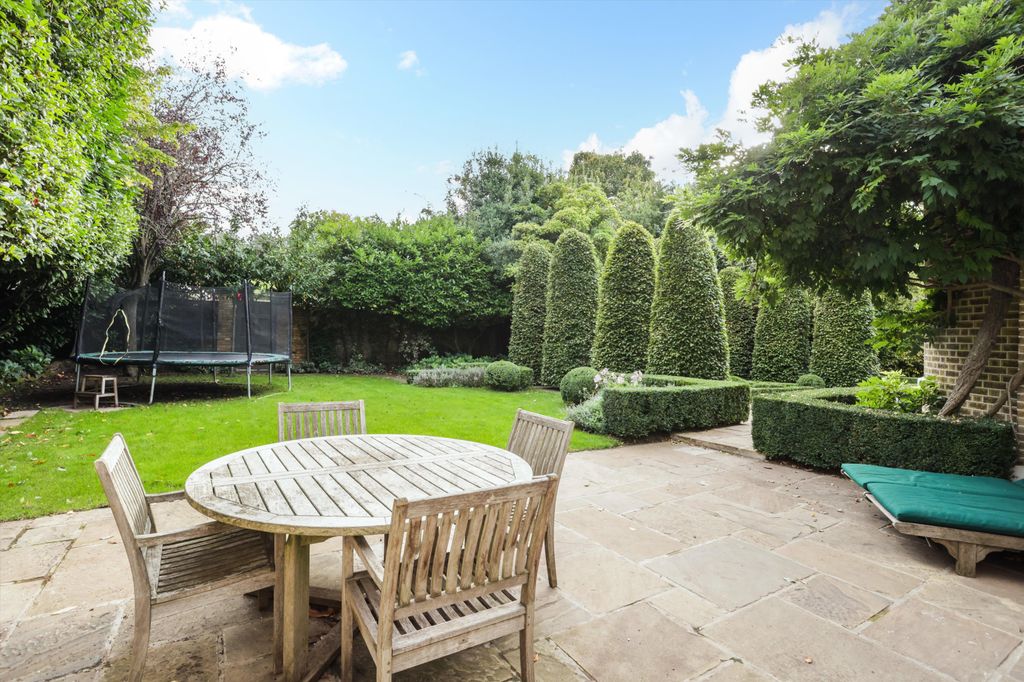 Additional image 4 of 5 bed detached house to rentPetersham Road, Richmond TW10