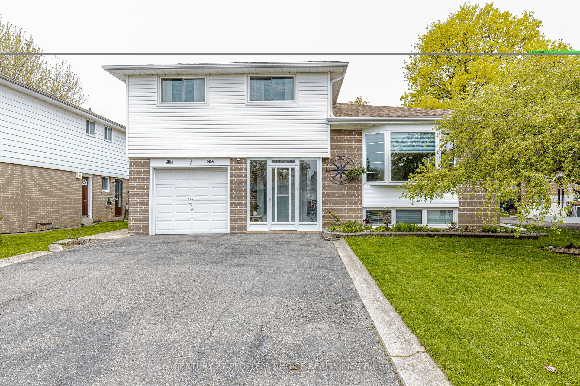7 Pleaseley Road, Brampton, ON, L6W 1K7