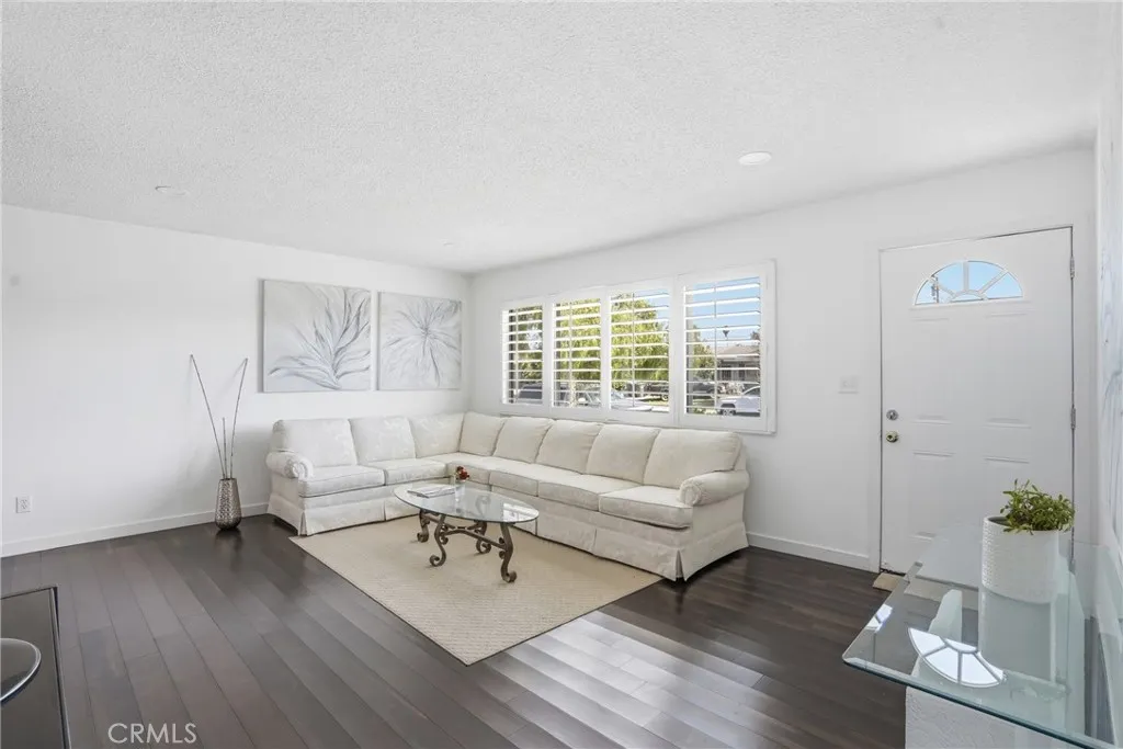 Additional image 4 of 911 W Orchard St, Santa Maria, CA 93458