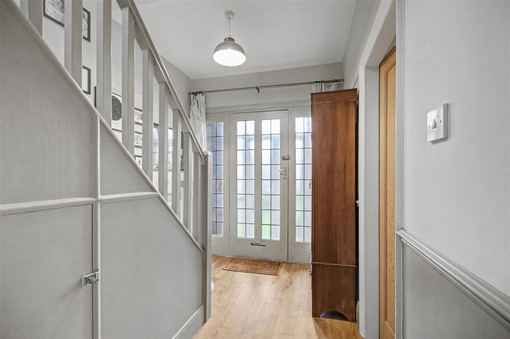 Additional image 5 of 3 bed semi-detached house for saleLarch Crescent, Beeston, Nottingham NG9